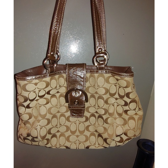 Gorgeous Coach Handbag! - Picture 4 of 7